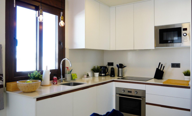 Herverkoop - Bungalow - Gelijkvloers - Torrevieja - Los balcones