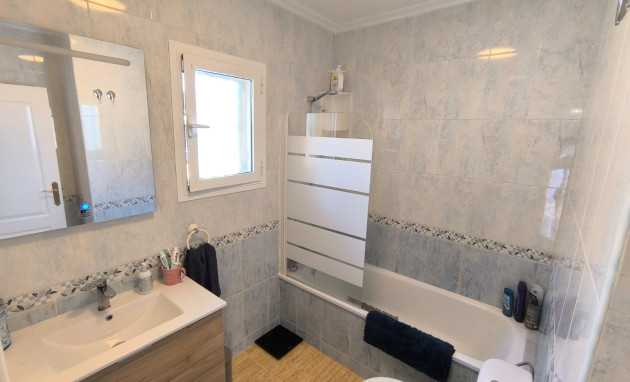 Herverkoop - Detached Villa - Guardamar del Segura - El Raso