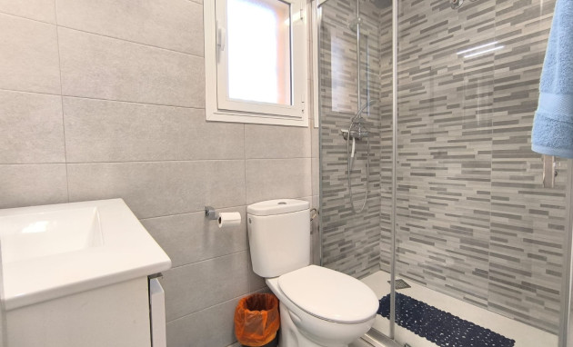 Herverkoop - Detached Villa - Guardamar del Segura - El Raso