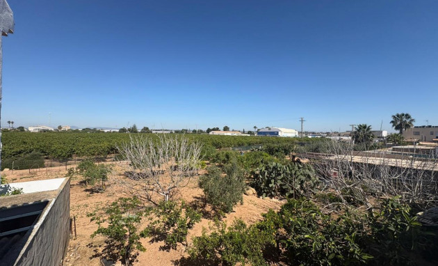 Resale - Bungalow - Groundfloor - San Pedro