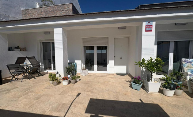 Resale - Bungalow - Groundfloor - San Pedro