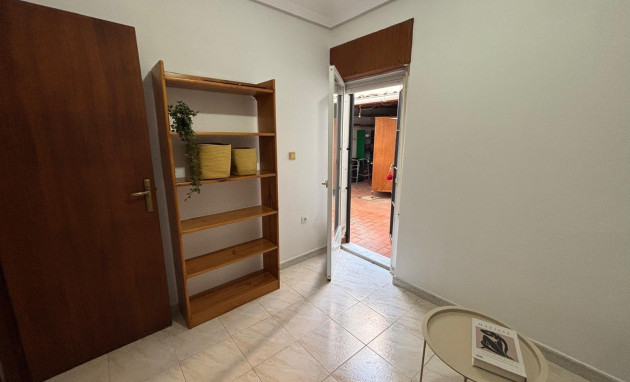 Resale - Apartment - Torrevieja - torrevieja