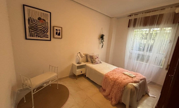 Resale - Apartment - Torrevieja - torrevieja