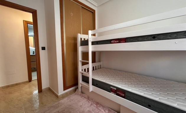 Resale - Apartment - Torrevieja - torrevieja