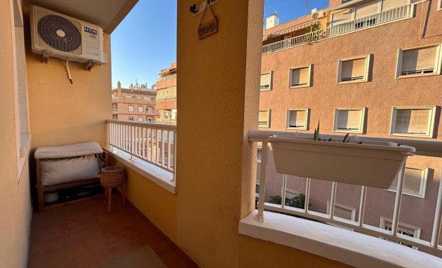 Resale - Apartment - Torrevieja - torrevieja