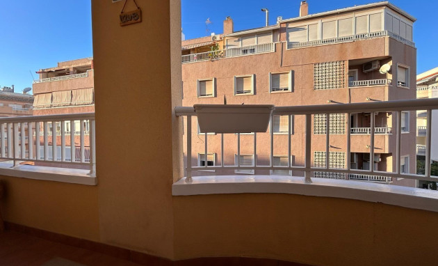 Resale - Apartment - Torrevieja - torrevieja