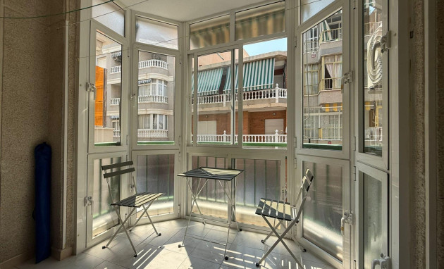 Herverkoop - Apartment - Torrevieja - Estacion de autobuses