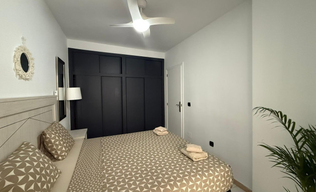 Herverkoop - Apartment - Torrevieja - Estacion de autobuses