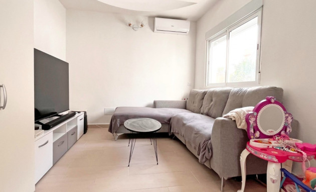 Resale - Bungalow - Groundfloor - Orihuela Costa - Playa Flamenca