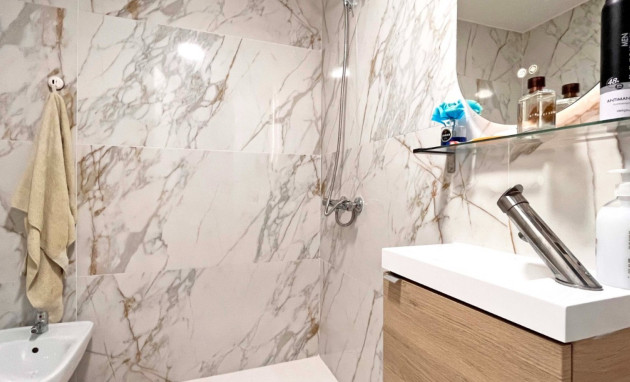 Resale - Bungalow - Groundfloor - Orihuela Costa - Playa Flamenca