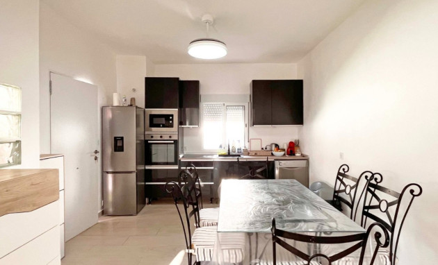 Resale - Bungalow - Groundfloor - Orihuela Costa - Playa Flamenca