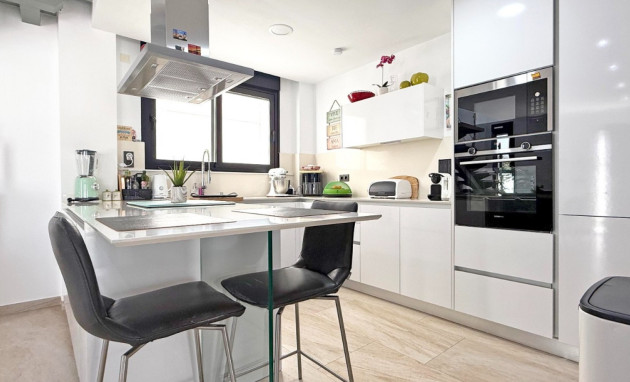 Herverkoop - Detached Villa - Orihuela Costa - Villamartin