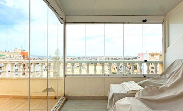 Resale - Apartment - Torrevieja - Torrevieja - Centre