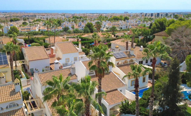 Herverkoop - Detached Villa - Orihuela Costa - Villamartin