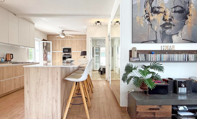 Herverkoop - Detached Villa - Orihuela Costa - Villamartin