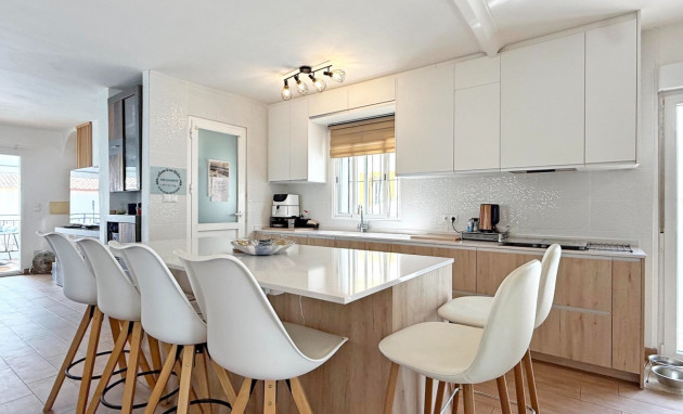 Herverkoop - Detached Villa - Orihuela Costa - Villamartin