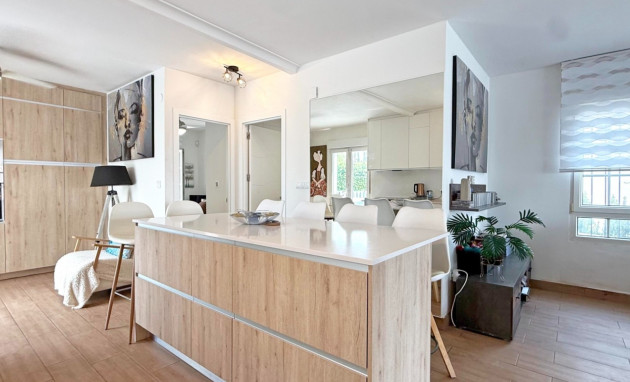 Herverkoop - Detached Villa - Orihuela Costa - Villamartin