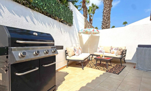 Herverkoop - Detached Villa - Orihuela Costa - Villamartin