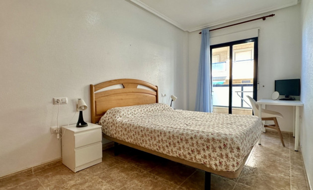 Resale - Apartment - Orihuela Costa - Cabo Roig