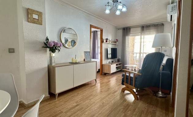 Herverkoop - Apartment - Torrevieja - Playa Los Naufragos