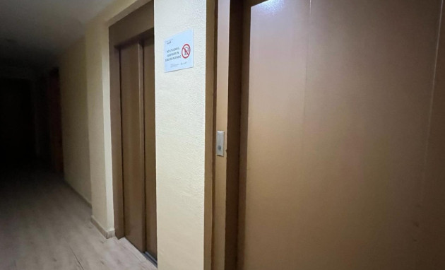 Herverkoop - Apartment - Torrevieja - Playa Los Naufragos