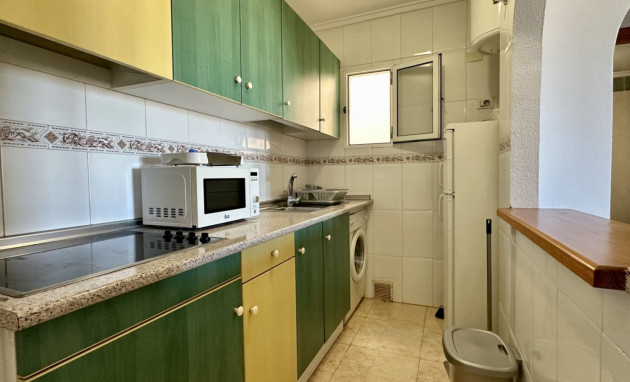 Resale - Apartment - Torrevieja - Torrevieja - Centre