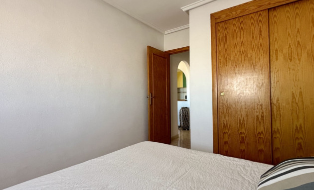 Resale - Apartment - Torrevieja - Torrevieja - Centre