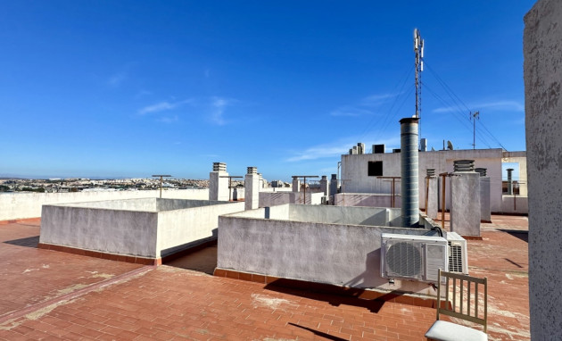 Resale - Apartment - Torrevieja - Torrevieja - Centre