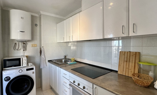 Resale - Apartment - Torrevieja - Torrevieja - Centre