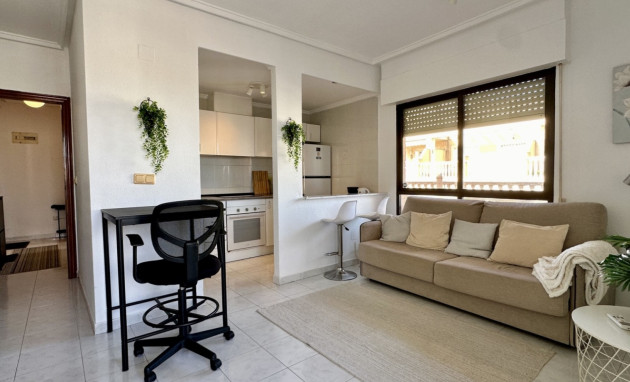 Resale - Apartment - Torrevieja - Torrevieja - Centre