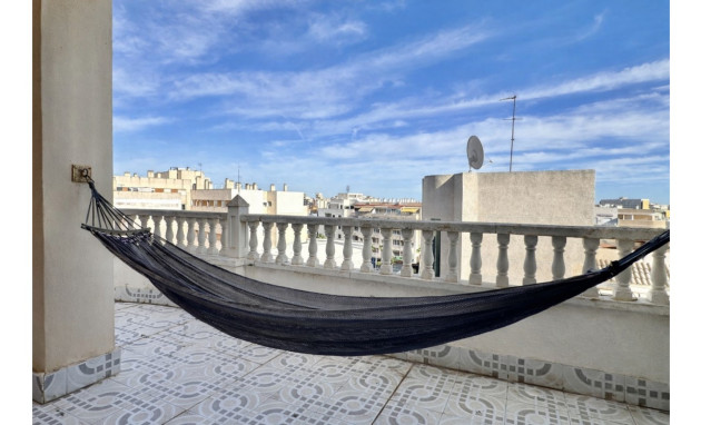 Resale - Apartment - Torrevieja - Torrevieja - Centre