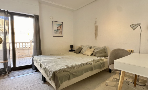 Resale - Apartment - Torrevieja - Torrevieja - Centre