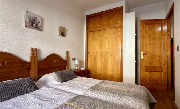 Herverkoop - Apartment - Torrevieja - Playa Los Naufragos