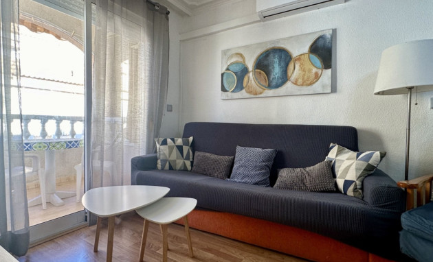 Herverkoop - Apartment - Torrevieja - Playa Los Naufragos
