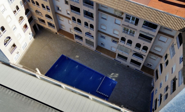 Resale - Apartment - Torrevieja - Torrevieja - Centre