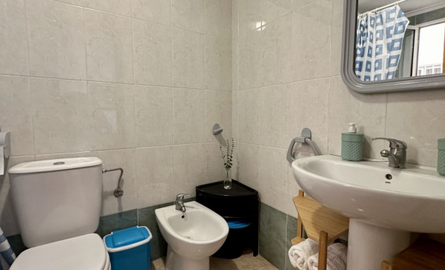 Resale - Apartment - Torrevieja - Torrevieja - Centre