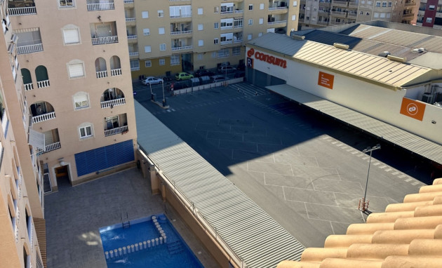 Resale - Apartment - Torrevieja - Torrevieja - Centre