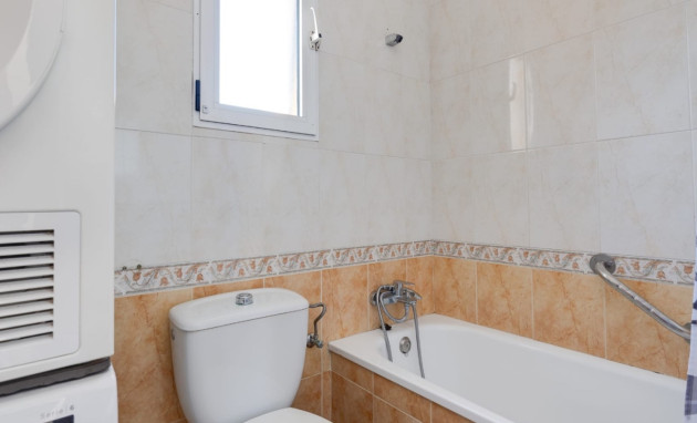 Herverkoop - Herenhuis - Torrevieja - Aguas Nuevas