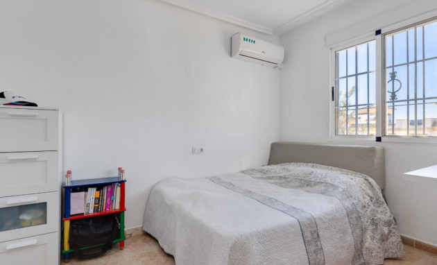 Herverkoop - Herenhuis - Torrevieja - Aguas Nuevas
