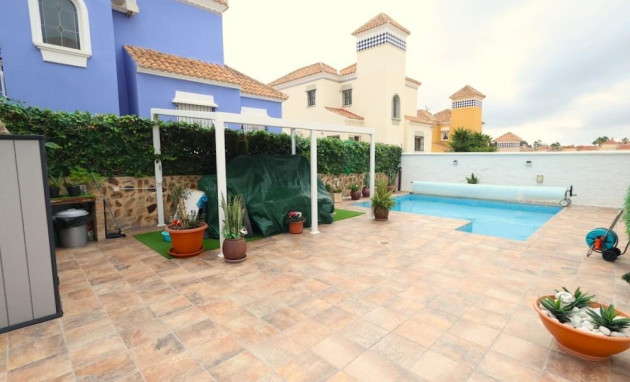 Herverkoop - Villa - San Miguel de Salinas - Las filipinas