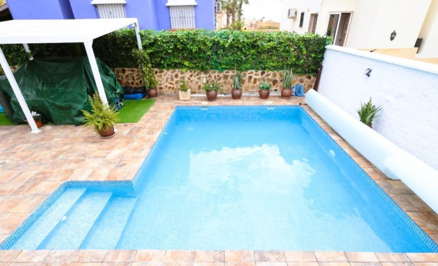 Herverkoop - Villa - San Miguel de Salinas - Las filipinas