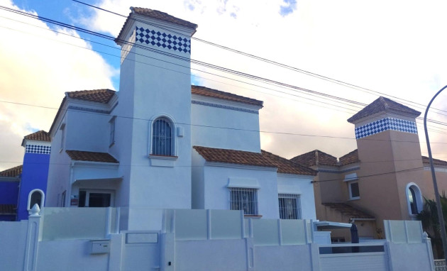 Herverkoop - Villa - San Miguel de Salinas - Las filipinas