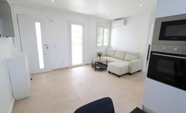 Revente - Bungalow - Rez-de-chaussée - Orihuela Costa - La Zenia