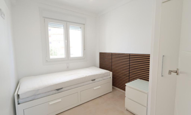 Revente - Bungalow - Rez-de-chaussée - Orihuela Costa - La Zenia