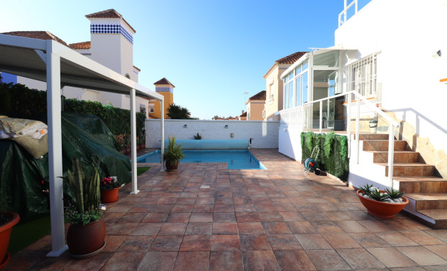 Herverkoop - Detached Villa - Orihuela Costa - Villamartin