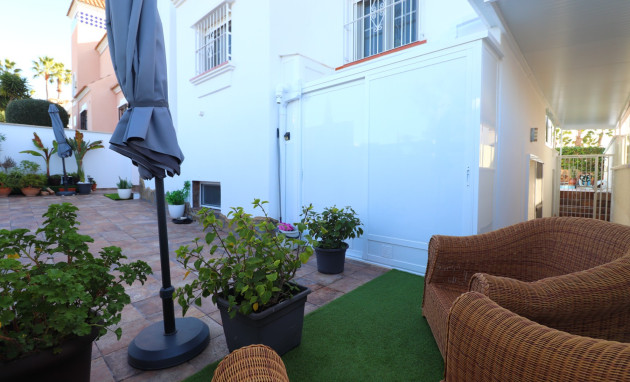 Herverkoop - Detached Villa - Orihuela Costa - Villamartin