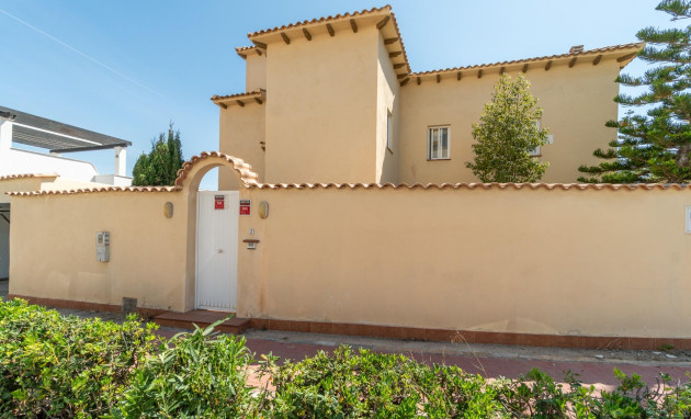 Herverkoop - Villa - Torrevieja - La Mata