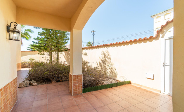 Herverkoop - Villa - Torrevieja - La Mata