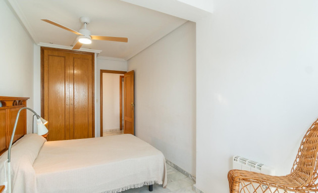 Herverkoop - Villa - Torrevieja - La Mata