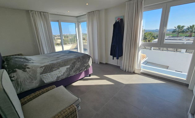 Reventa - Detached Villa - La Marina - La Marina - Urbanization